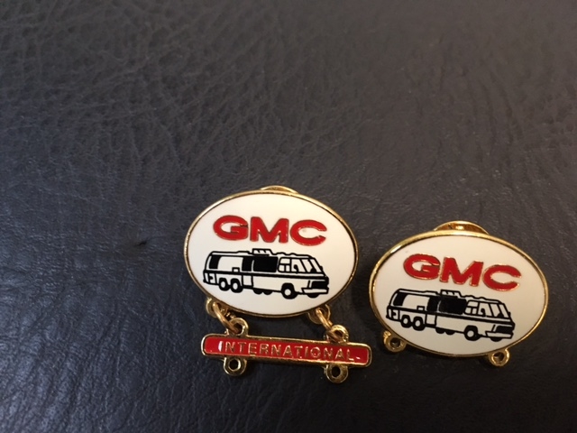 G M C CLUB PIN  AP1