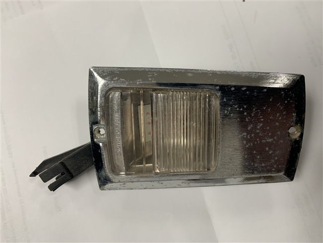PORCH LIGHT GMC (USED)