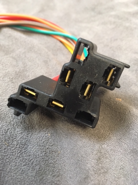 HEAD LIGHT SWITCH SOCKET