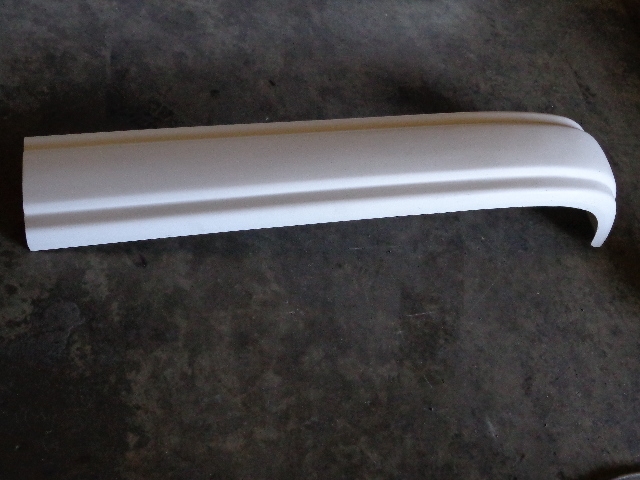 COMPLETE ENCLOSED FIBERGLASS BUMPER